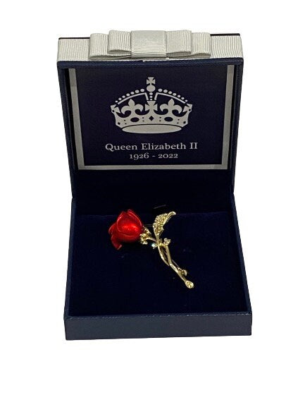 Queen Elizabeth II Rose Memorial Brooch 2022  Platinum Jubilee Keepsake Gift Souvenir Queens Mum Nan Gran Brooch Boxed Gift Set  UK Seller