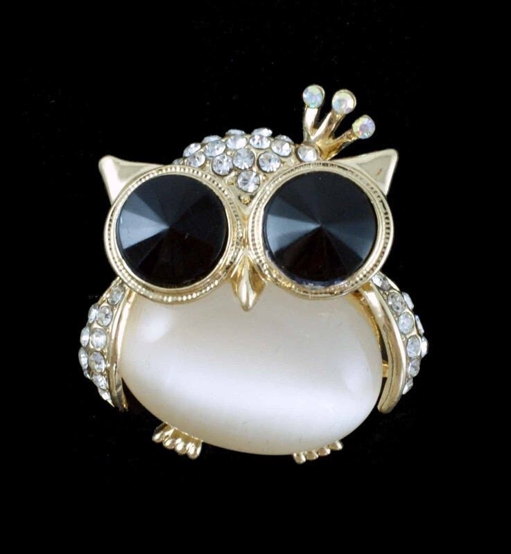 Owl Brooch Gold Crystal Stones Hand Made UK Brooches for Women Bird Pin Badges Christmas Vintage Wise Owl Teacher Nan Mum Gifts UK Seller